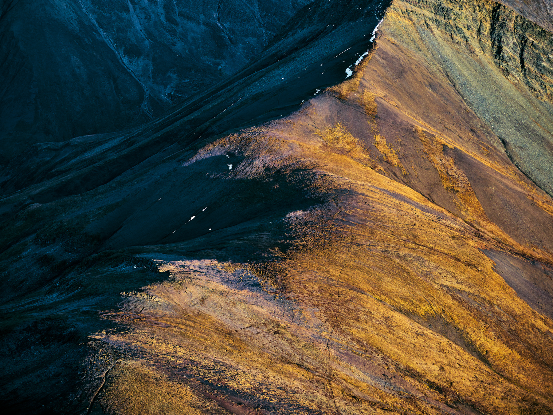 CF004983_Layered